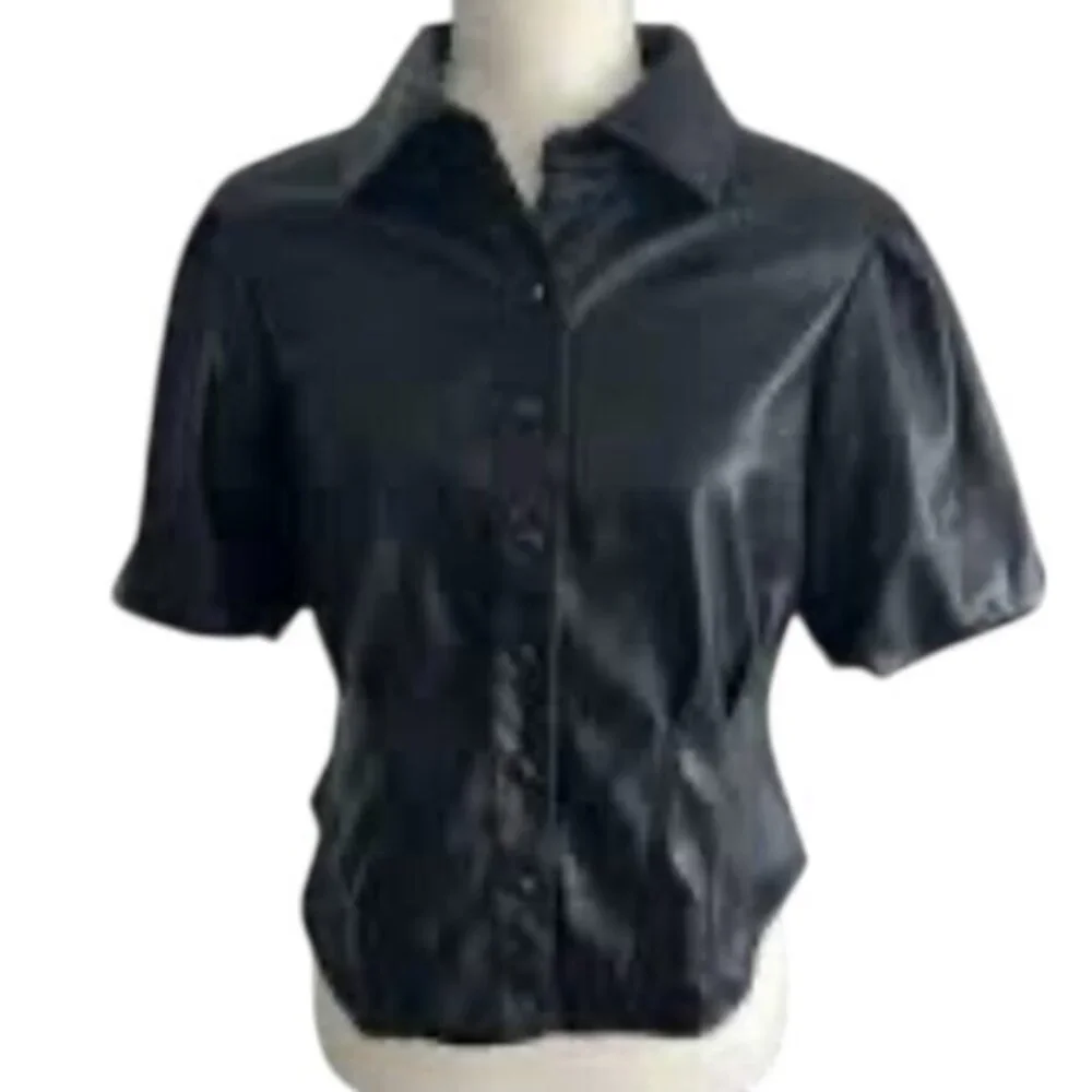NEW Bagatelle Fitted Top Women’s Size Large Faux Leather‎ Puff Sleeves Button Up